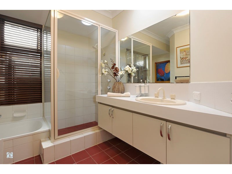 4 Silkpod Gardens, South Lake WA 6164