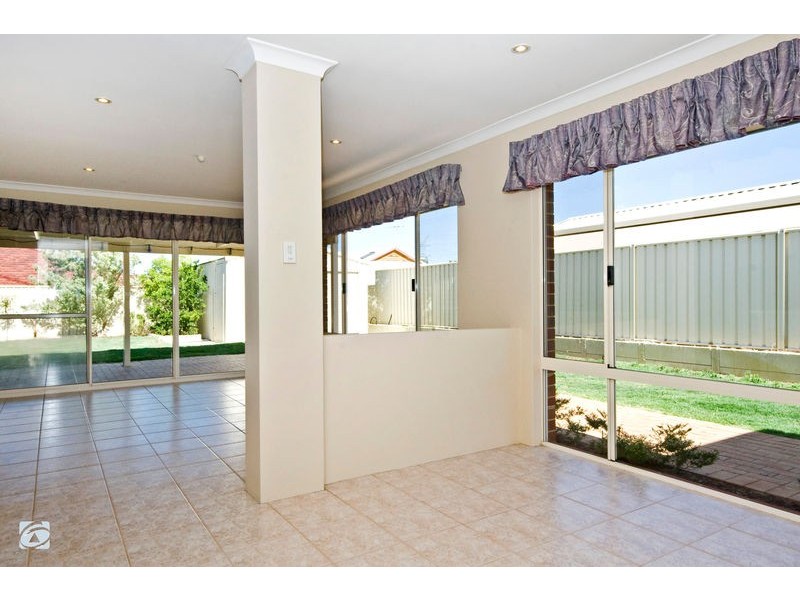 10 Echo Way, Success WA 6164