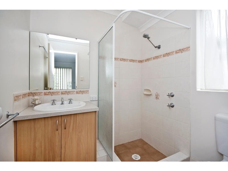 35 Minerva Loop, Success WA 6164