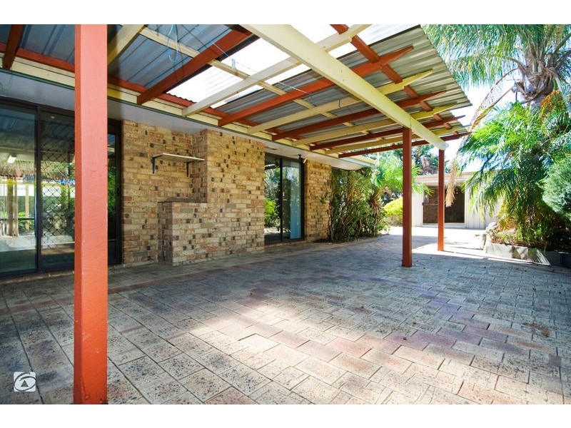 109 Elderberry Drive, South Lake WA 6164