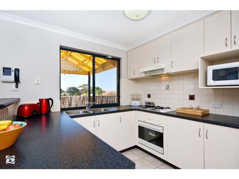 9C Henrietta Court, Coogee WA 6166