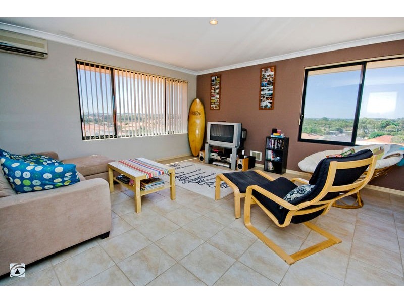 9C Henrietta Court, Coogee WA 6166