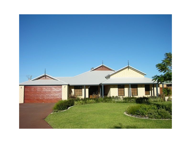 275 Tapper Road, Atwell WA 6164