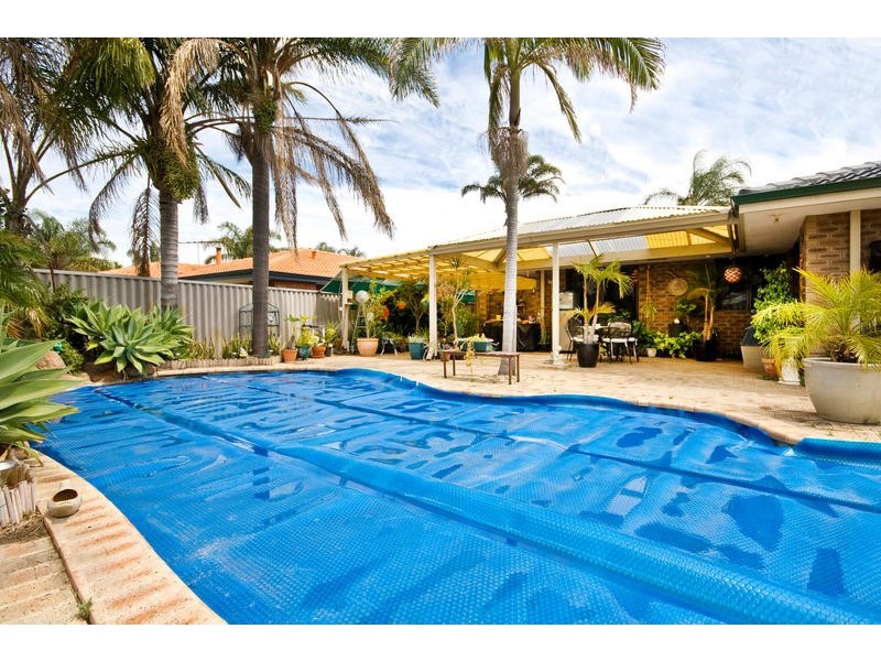 8 Dulverson Place, South Lake WA 6164