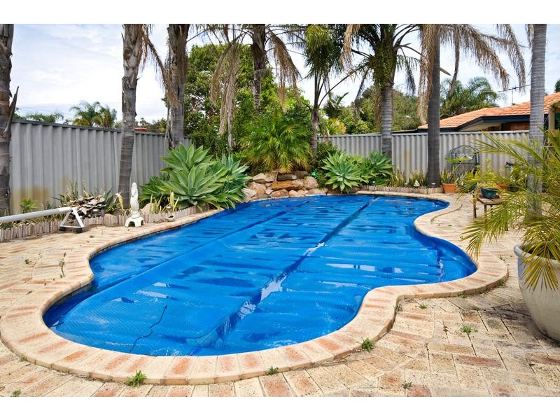 8 Dulverson Place, South Lake WA 6164