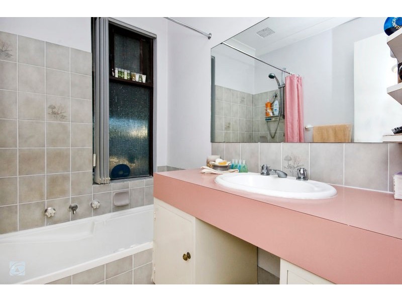 18 Jindabyne Heights, South Lake WA 6164