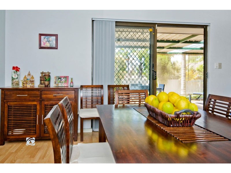 24 Blackthorne Crescent, South Lake WA 6164