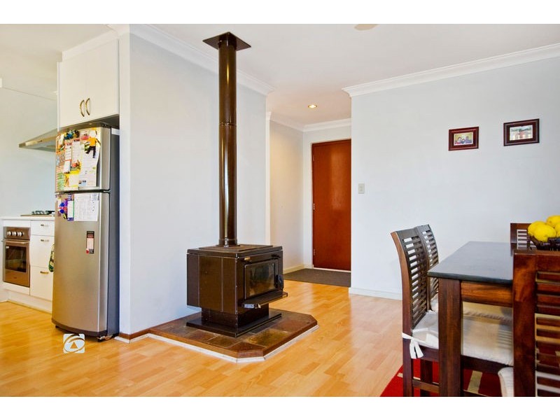 24 Blackthorne Crescent, South Lake WA 6164