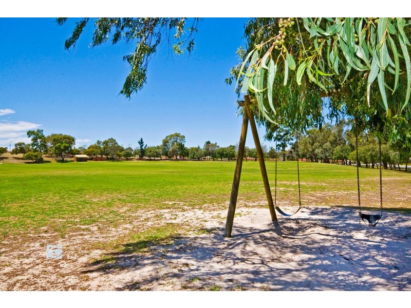 24 Blackthorne Crescent, South Lake WA 6164
