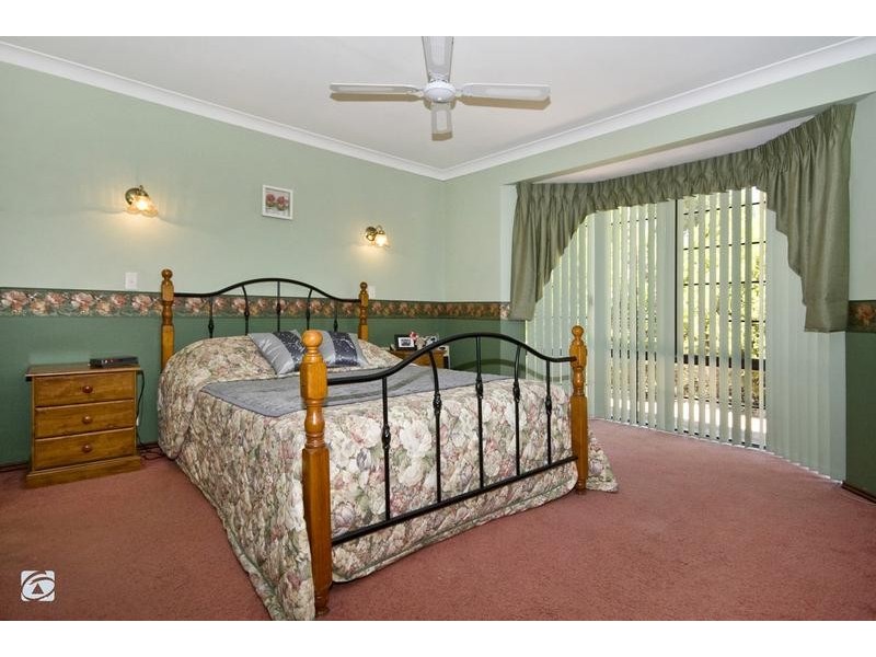 15 Brooks Place, Wandi WA 6167