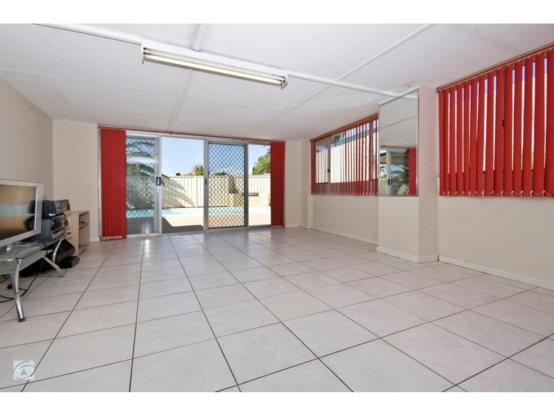 6 Galian Way, Spearwood WA 6163
