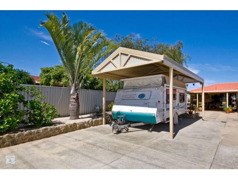1 Iris Place, Yangebup WA 6164
