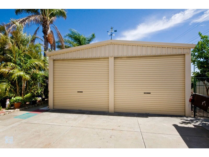 1 Iris Place, Yangebup WA 6164