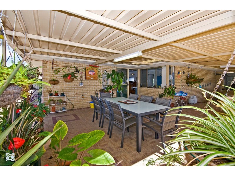 1 Iris Place, Yangebup WA 6164