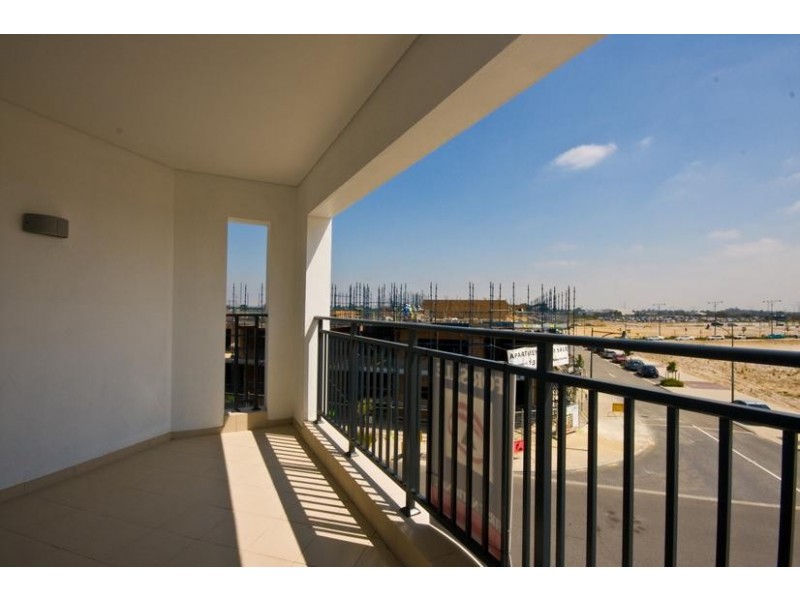 15/2 Stockton Bend, Cockburn Central WA 6164