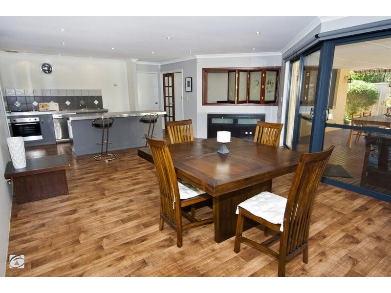33 Batten Street, Coolbellup WA 6163