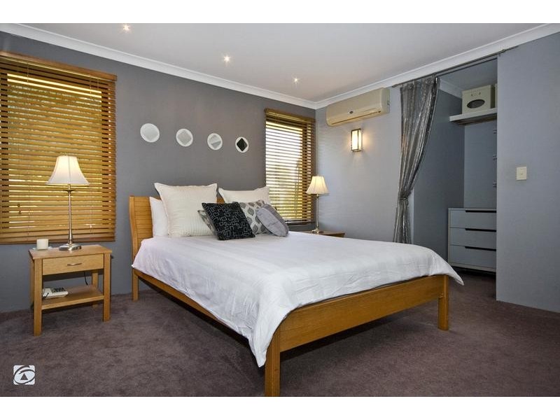 33 Batten Street, Coolbellup WA 6163