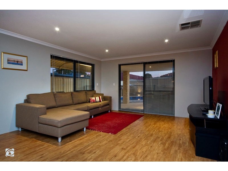 6 Marra Way, South Lake WA 6164