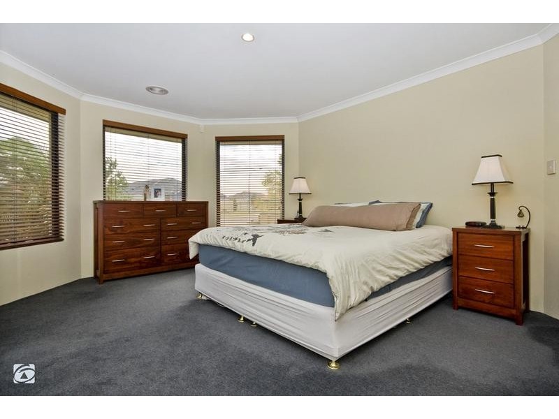 14 Gillen Way, Success WA 6164