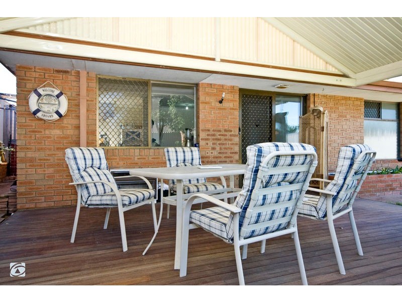 303 Yangebup Road, Yangebup WA 6164