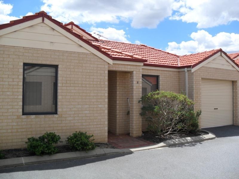 8/13 Rimmington Court, South Lake WA 6164
