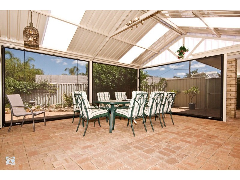 8 Crake Place, Yangebup WA 6164