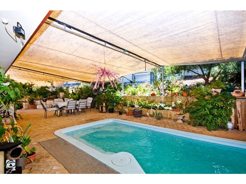 11 Pond Place, South Lake WA 6164