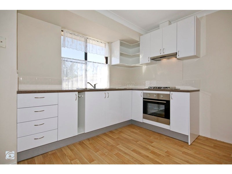 6 Christie Court, Yangebup WA 6164
