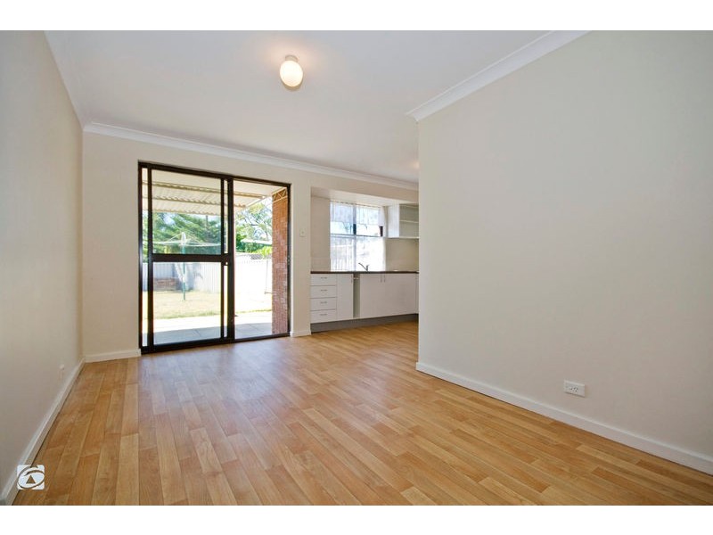 6 Christie Court, Yangebup WA 6164