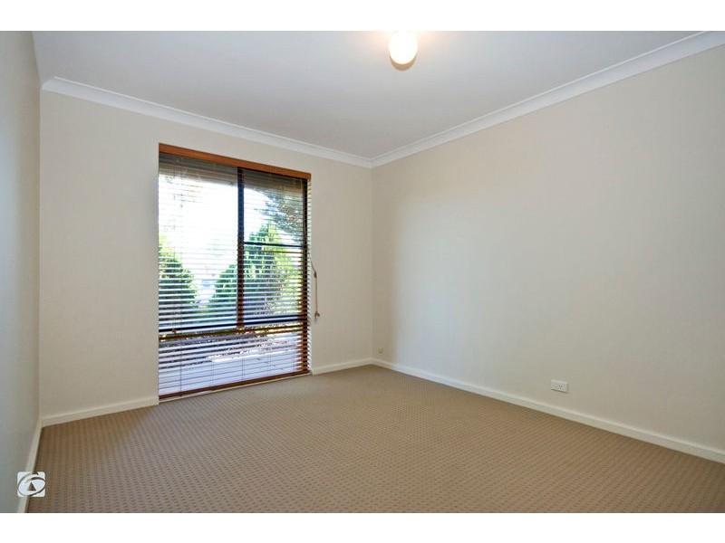 6 Christie Court, Yangebup WA 6164
