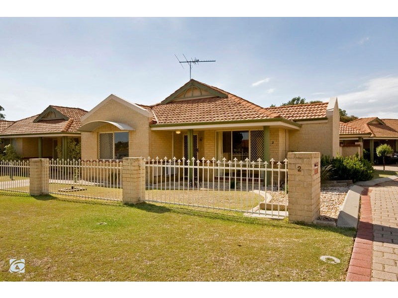 2/2 Argyle Place, Yangebup WA 6164