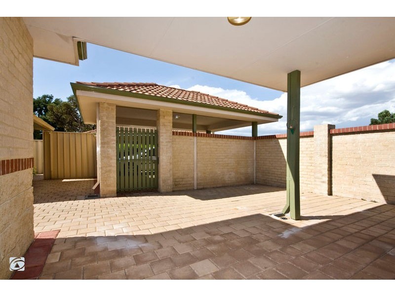 2/2 Argyle Place, Yangebup WA 6164
