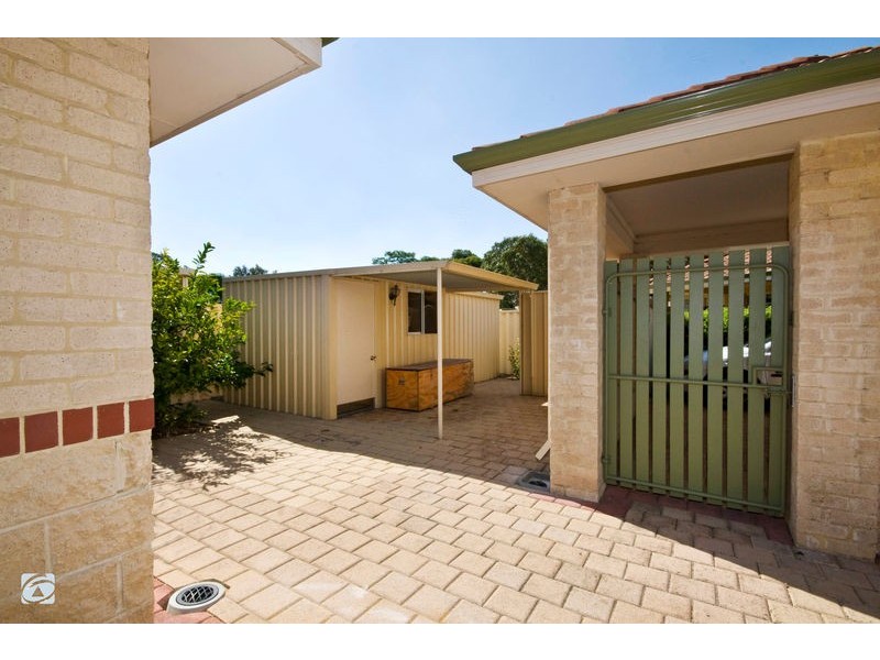 2/2 Argyle Place, Yangebup WA 6164
