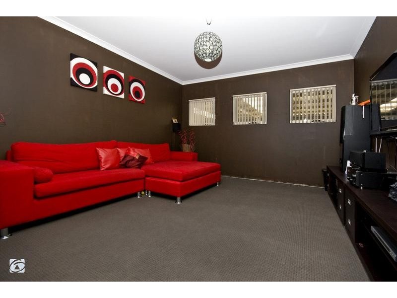 15 Twilight Mews, Aubin Grove WA 6164