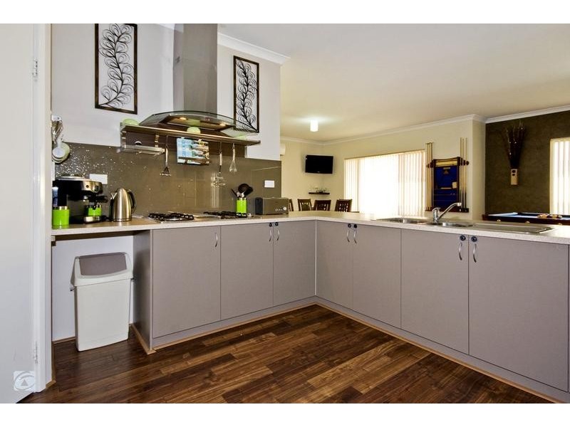 15 Twilight Mews, Aubin Grove WA 6164