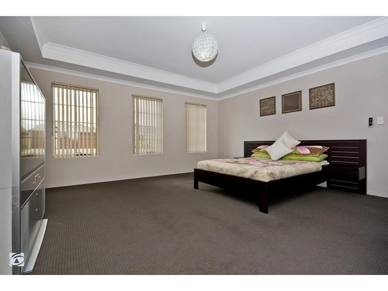 15 Twilight Mews, Aubin Grove WA 6164