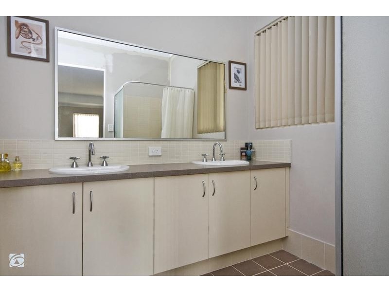 15 Twilight Mews, Aubin Grove WA 6164