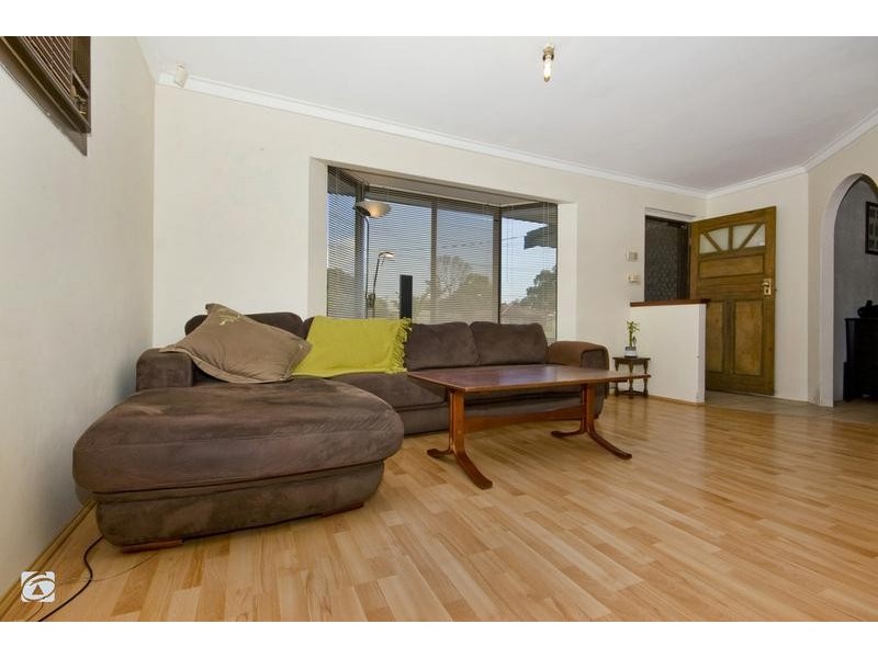 135 Osprey Drive, Yangebup WA 6164