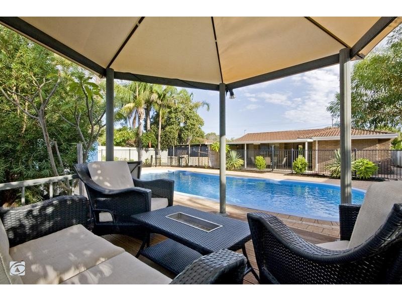 135 Osprey Drive, Yangebup WA 6164