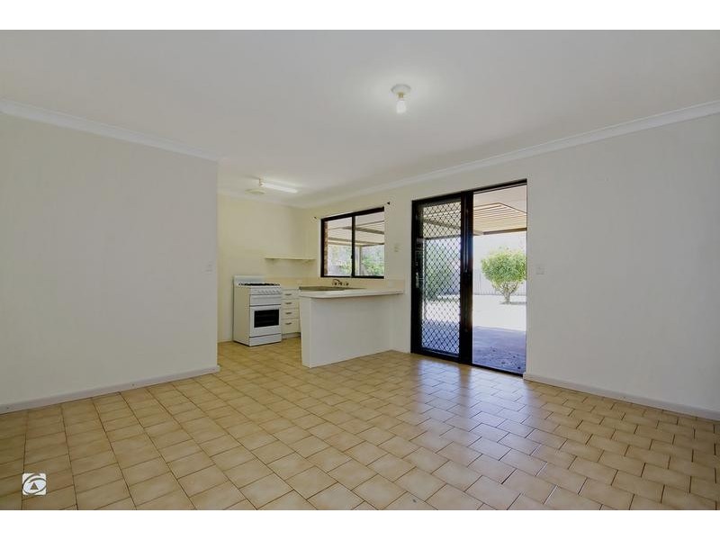 13 Prout Way, Bibra Lake WA 6163