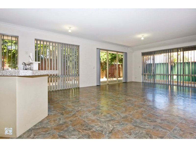 1 Citrus Loop, South Lake WA 6164