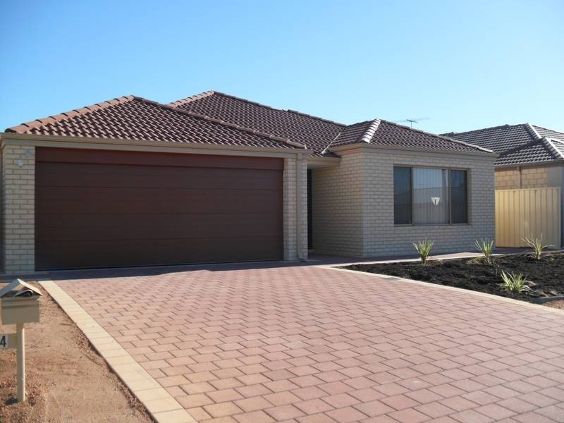 24 Frankenia Turn, Success WA 6164