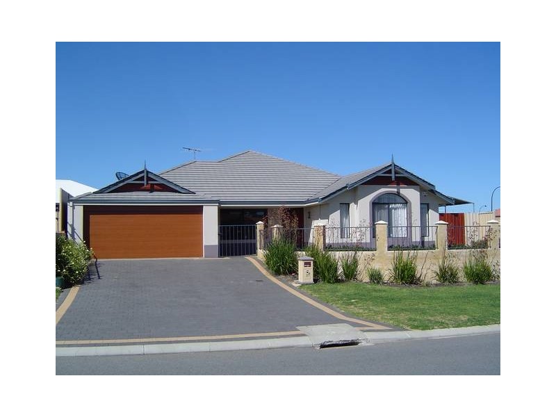 27 Bluebush Avenue, Beeliar WA 6164