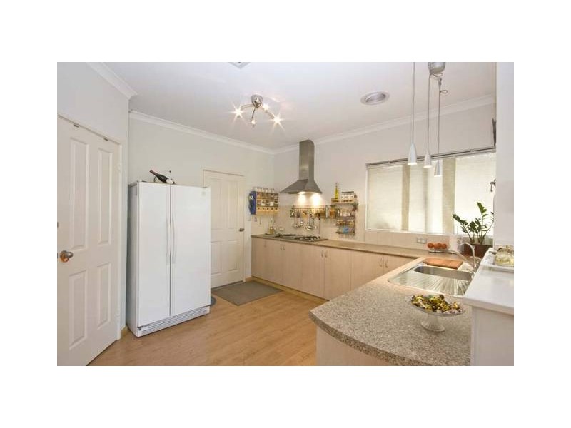 27 Bluebush Avenue, Beeliar WA 6164