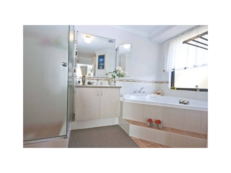 27 Bluebush Avenue, Beeliar WA 6164