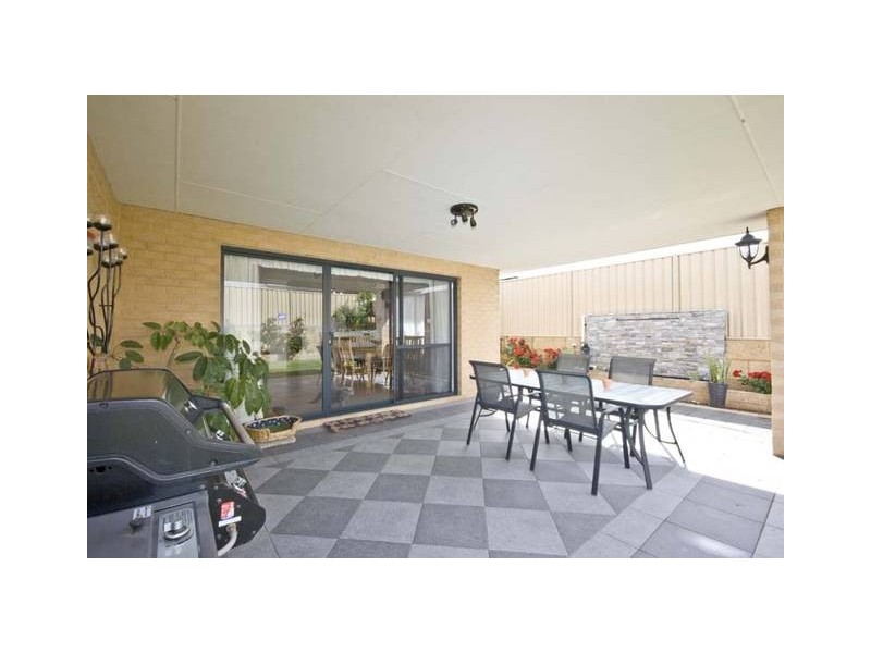 27 Bluebush Avenue, Beeliar WA 6164