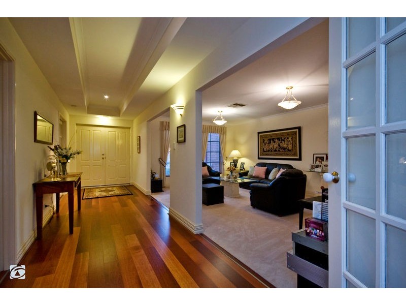 39 Sciano Avenue, Success WA 6164