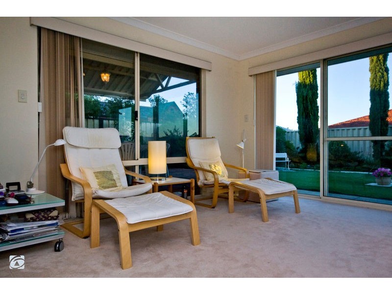 39 Sciano Avenue, Success WA 6164