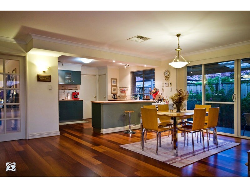 39 Sciano Avenue, Success WA 6164