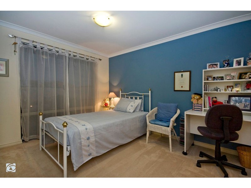 39 Sciano Avenue, Success WA 6164